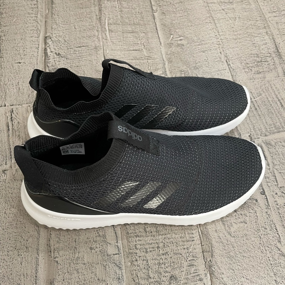 Adidas Cloudfoam Ultimamotion 8.5 NWOT
